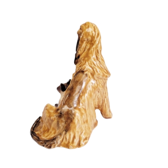 Designs in Clay Afganhound Looking Down at a Siamese Cat Signed by Donna Eddy - Picture 5 of 11